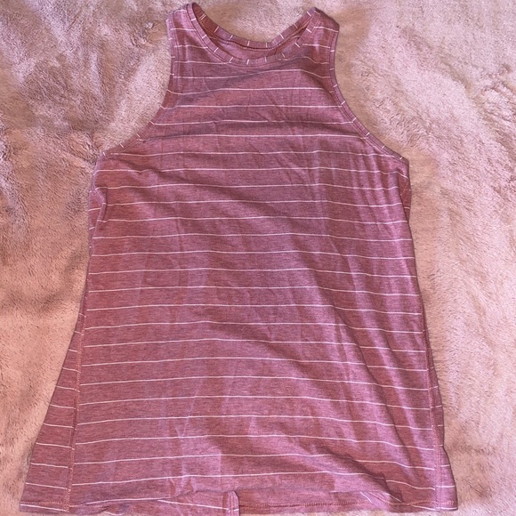 Lululemon open back shirt